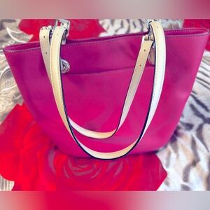 🎀🌸 Pretty in Pink 🌸🎀 bag 👛 great for valentines gift 💘💝